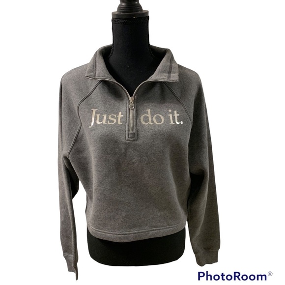 Nike Tops - Nike cropped sweatshirt size XS